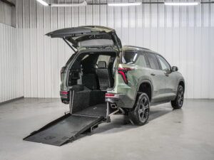 2027 Chevrolet Traverse FWD LT