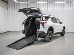 2027 Chevrolet Traverse FWD LT