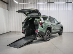 2027 Chevrolet Traverse FWD LT