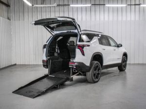 2027 Chevrolet Traverse FWD LT