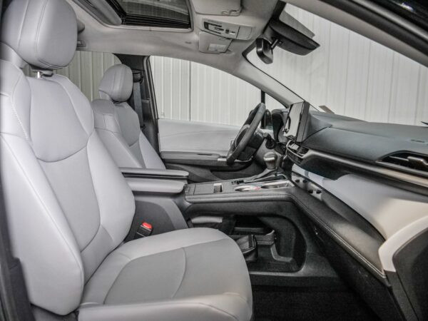 2026 Toyota Sienna XLE 8-Passenger