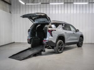 2027 Chevrolet Traverse FWD LT